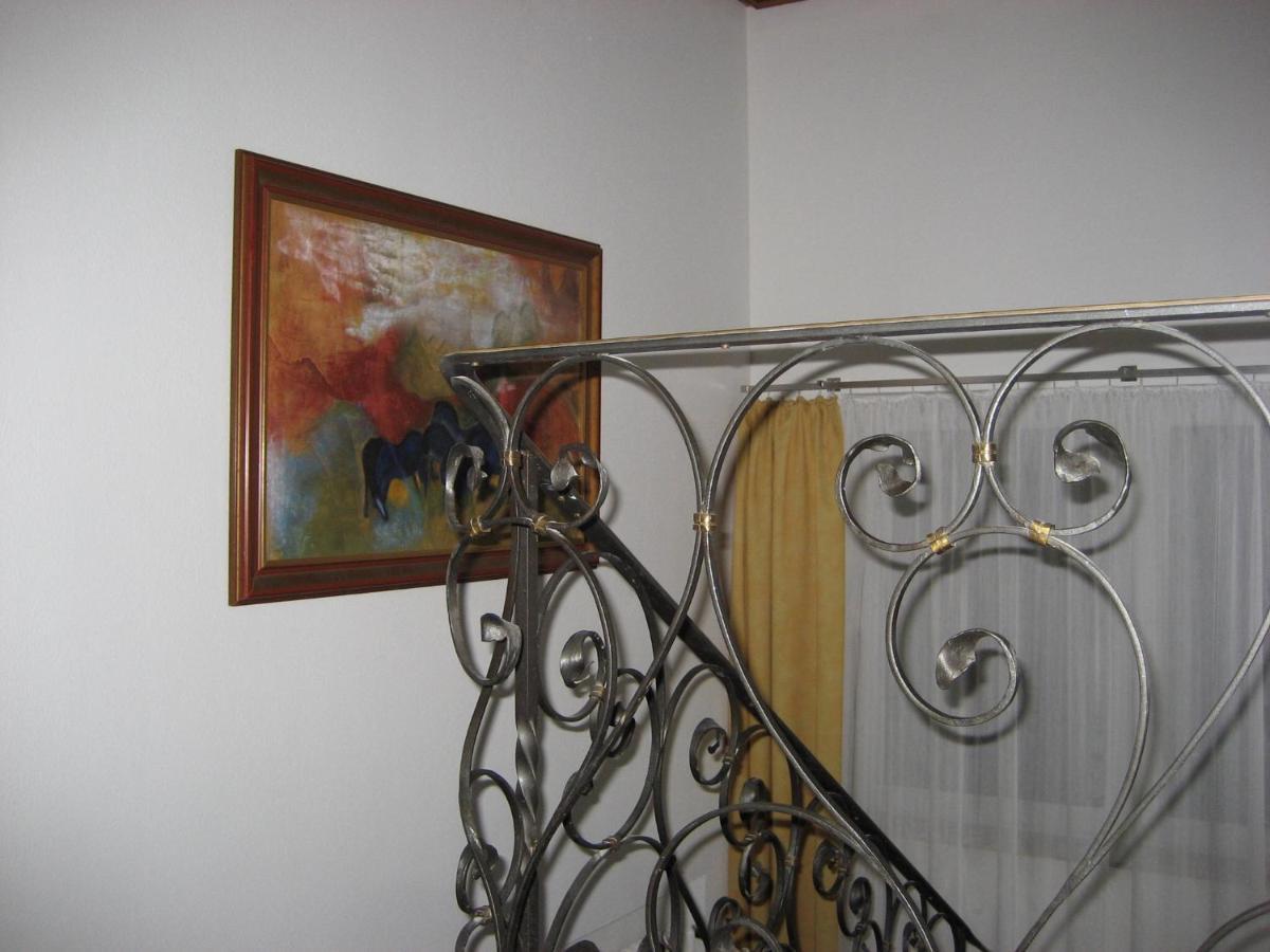 Landhotel Weisses Ross Garni Bad Bruckenau Bagian luar foto